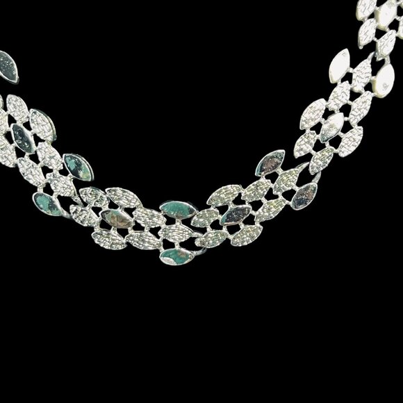 Vintage Silver Tone Textured Link Choker Necklace (5306) - Picture 4 of 7
